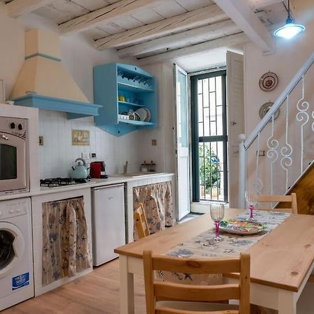 Ortigia 116 Apartment Сиракуза Екстериор снимка