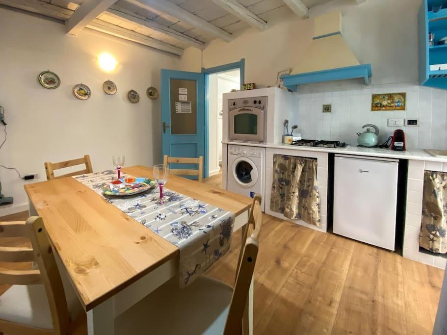 Ortigia 116 Apartment Сиракуза Екстериор снимка